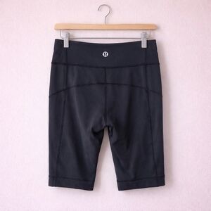Lululemon 12” inseam Biker Yoga Shorts Medium Rise Sz 4